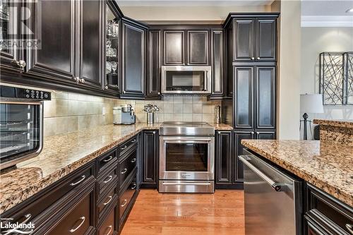 132 East Ridge Drive Unit# 4, Thornbury, ON - Indoor Photo Showing Kitchen With Stainless Steel Kitchen With Upgraded Kitchen