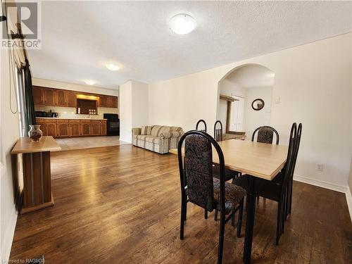 27 Hemlock Road, Oliphant, ON - Indoor Photo Showing Dining Room