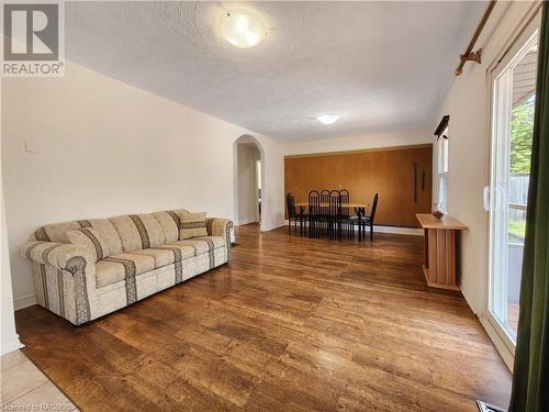 27 Hemlock Road, Oliphant, ON - Indoor Photo Showing Other Room