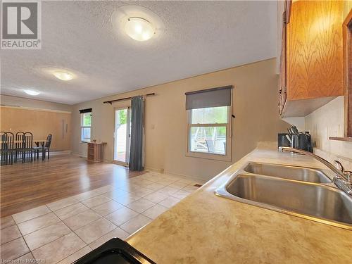 27 Hemlock Road, Oliphant, ON - Indoor Photo Showing Kitchen With Double Sink