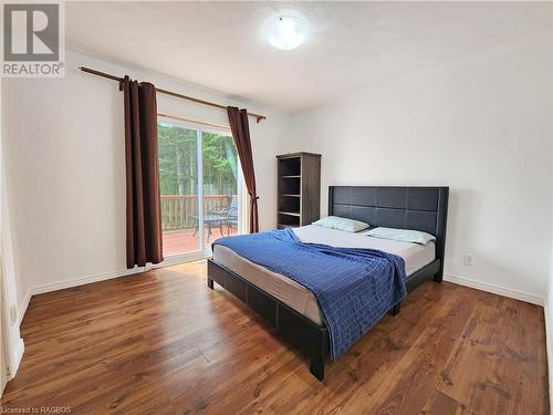 27 Hemlock Road, Oliphant, ON - Indoor Photo Showing Bedroom