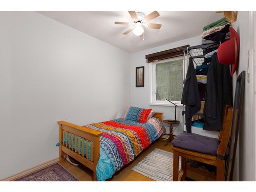 988 Dewdney Way, Kimberley, BC - Indoor Photo Showing Bedroom