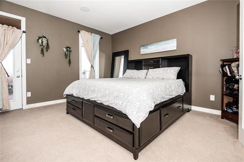 50 Claremont Drive, Niverville, MB - Indoor Photo Showing Bedroom