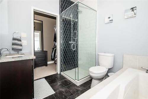 50 Claremont Drive, Niverville, MB - Indoor Photo Showing Bathroom