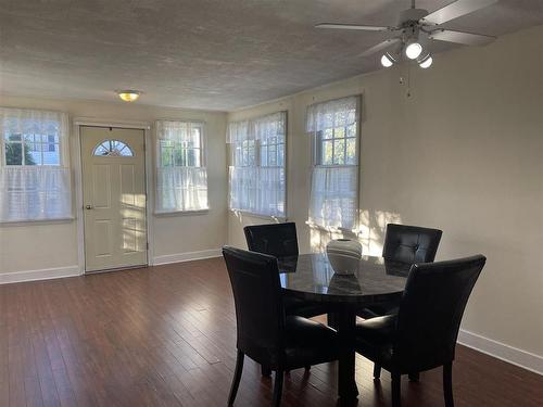 13 Drake Street, Marathon, ON - Indoor Photo Showing Dining Room