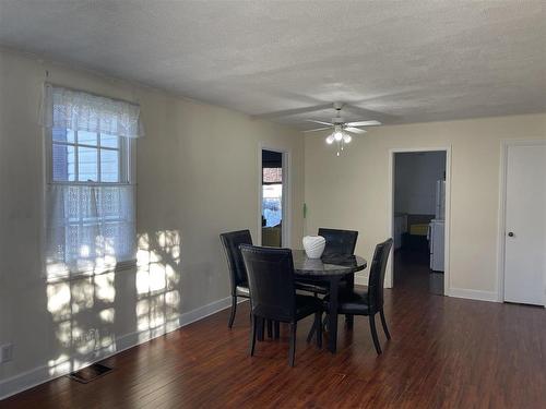 13 Drake Street, Marathon, ON - Indoor Photo Showing Dining Room