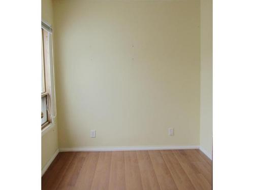 919 Victoria Avenue N, Fort Frances, ON - Indoor Photo Showing Other Room