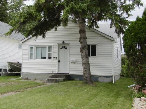 919 Victoria Avenue N, Fort Frances, ON - Outdoor