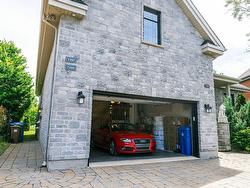 Garage - 