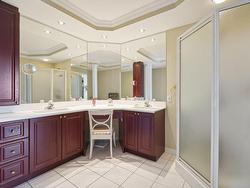 Ensuite bathroom - 