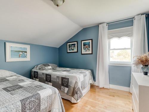 Chambre Ã Â coucher - 5892 Rue Principale, Saint-Zénon, QC 