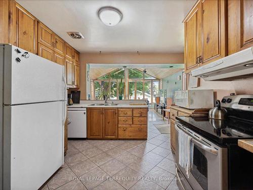 72 Hiley Ave, Ajax, ON - Indoor Photo Showing Kitchen With Double Sink