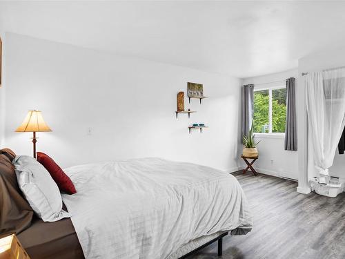 1856 Corbin Place, Revelstoke, BC - Indoor Photo Showing Bedroom