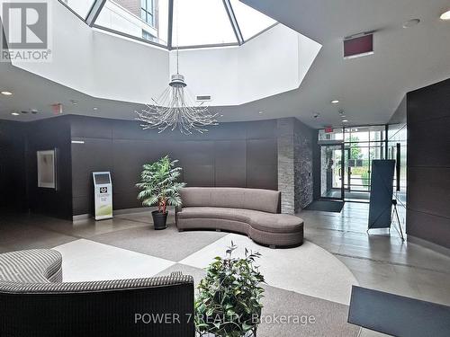 424 - 39 Upper Duke Crescent, Markham, ON - Indoor