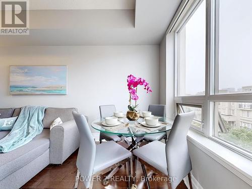 424 - 39 Upper Duke Crescent, Markham, ON - Indoor Photo Showing Dining Room