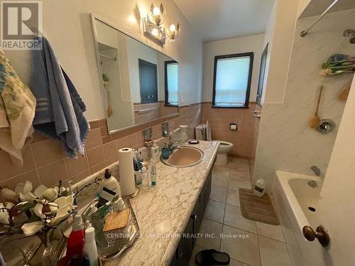 256 Drewry Avenue, Toronto, ON - Indoor Photo Showing Bathroom