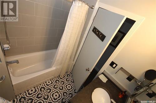 4320 Pasqua Street, Regina, SK - Indoor Photo Showing Bathroom