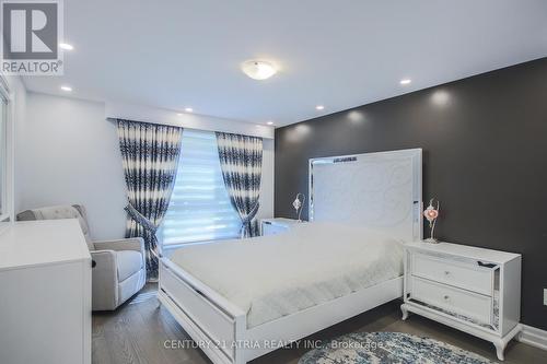 2545 Windjammer Road, Mississauga, ON - Indoor Photo Showing Bedroom