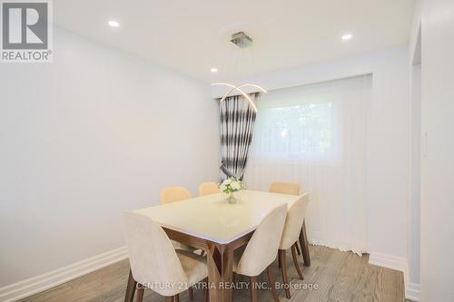 2545 Windjammer Road, Mississauga, ON - Indoor Photo Showing Dining Room