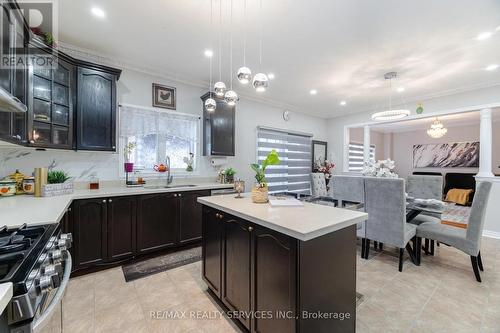 66 Carmel Crescent, Brampton, ON - Indoor Photo Showing Kitchen With Upgraded Kitchen