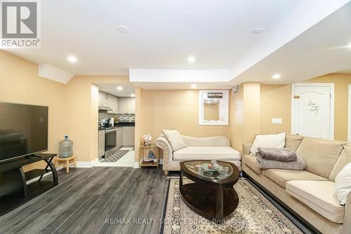 66 Carmel Crescent, Brampton, ON - Indoor Photo Showing Living Room