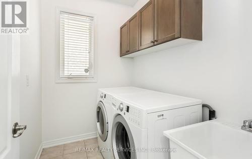 38 Impulse Circle S, Brampton (Credit Valley), ON - Indoor Photo Showing Laundry Room