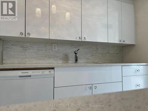 1410 - 3233 Eglinton Avenue E, Toronto, ON - Indoor Photo Showing Kitchen