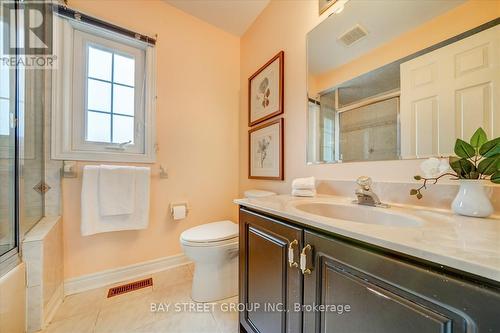 98 Rowland Court, Markham, ON - Indoor Photo Showing Bathroom