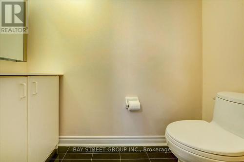 98 Rowland Court, Markham, ON - Indoor Photo Showing Bathroom