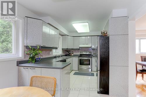 40 Willowbrook Road, Markham, ON - Indoor Photo Showing Kitchen