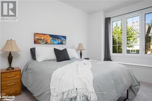 Pw - 22 Providence Way, Wasaga Beach, ON - Indoor Photo Showing Bedroom