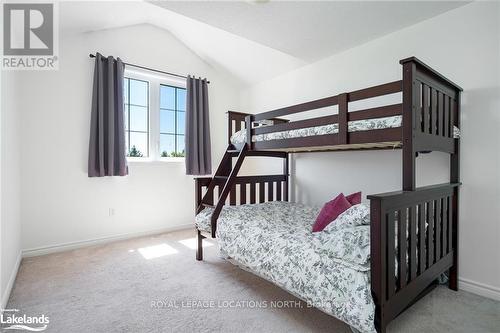 Pw - 22 Providence Way, Wasaga Beach, ON - Indoor Photo Showing Bedroom