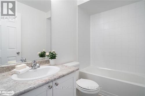 Pw - 22 Providence Way, Wasaga Beach, ON - Indoor Photo Showing Bathroom