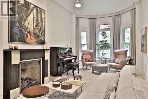 426 Ontario Street, Toronto, ON - Indoor Photo Showing Living Room With Fireplace
