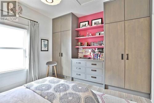 426 Ontario Street, Toronto, ON - Indoor Photo Showing Bedroom