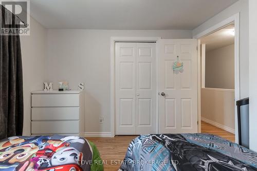 89 Conway Drive, London, ON - Indoor Photo Showing Bedroom