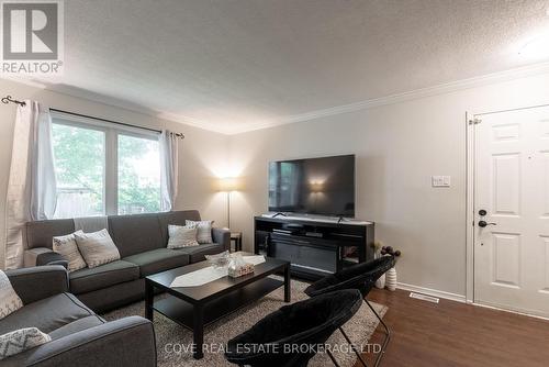 89 Conway Drive, London, ON - Indoor Photo Showing Living Room