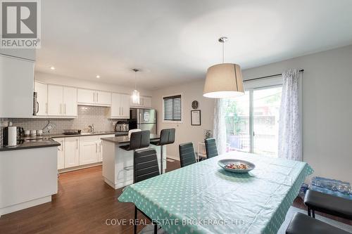 89 Conway Drive, London, ON - Indoor Photo Showing Kitchen With Upgraded Kitchen