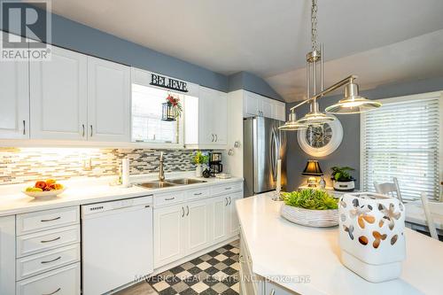 129 Main Street, Southwest Middlesex, ON - Indoor Photo Showing Kitchen With Double Sink