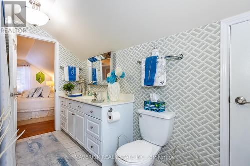 129 Main Street, Southwest Middlesex, ON - Indoor Photo Showing Bathroom