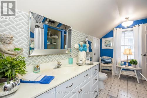 129 Main Street, Southwest Middlesex, ON - Indoor Photo Showing Bathroom