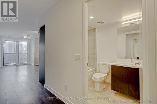Ph105 - 219 Dundas Street E, Toronto, ON - Indoor Photo Showing Bathroom