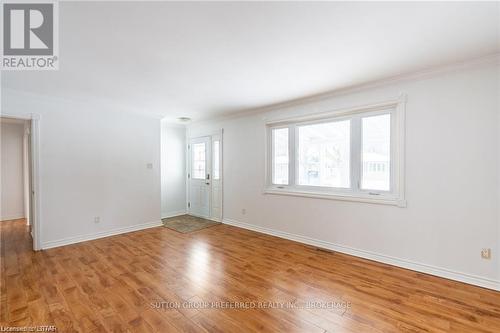 415 Hudson Drive, London, ON - Indoor Photo Showing Other Room