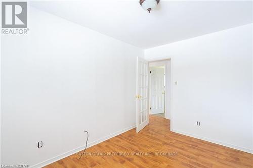 415 Hudson Drive, London, ON - Indoor Photo Showing Other Room