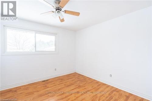 415 Hudson Drive, London, ON - Indoor Photo Showing Other Room