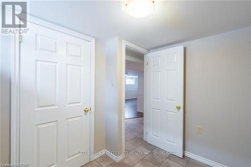 415 Hudson Drive, London, ON - Indoor Photo Showing Other Room