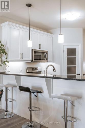 36 Covington Crescent, Belleville, ON - Indoor Photo Showing Kitchen With Upgraded Kitchen