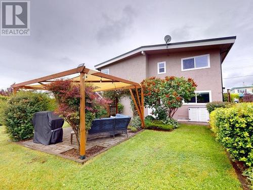 6990 Terrace Street, Powell River, BC - Outdoor