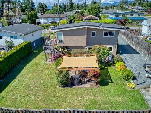 6990 Terrace Street, Powell River, BC - Outdoor