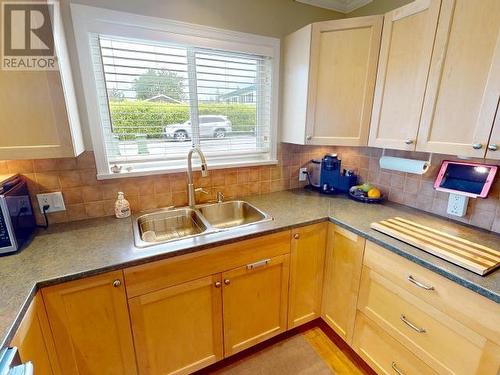 6990 Terrace Street, Powell River, BC - Indoor Photo Showing Kitchen With Double Sink